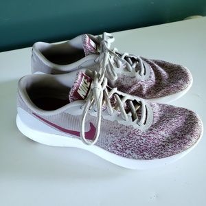 Gray & Maroon Nike Flex Contact Women's Size 9.5